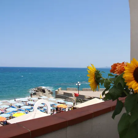 Il Gabbiano 3* Terme Vigliatore
