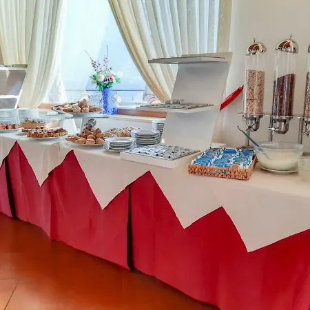 فندق Il Gabbiano 3*